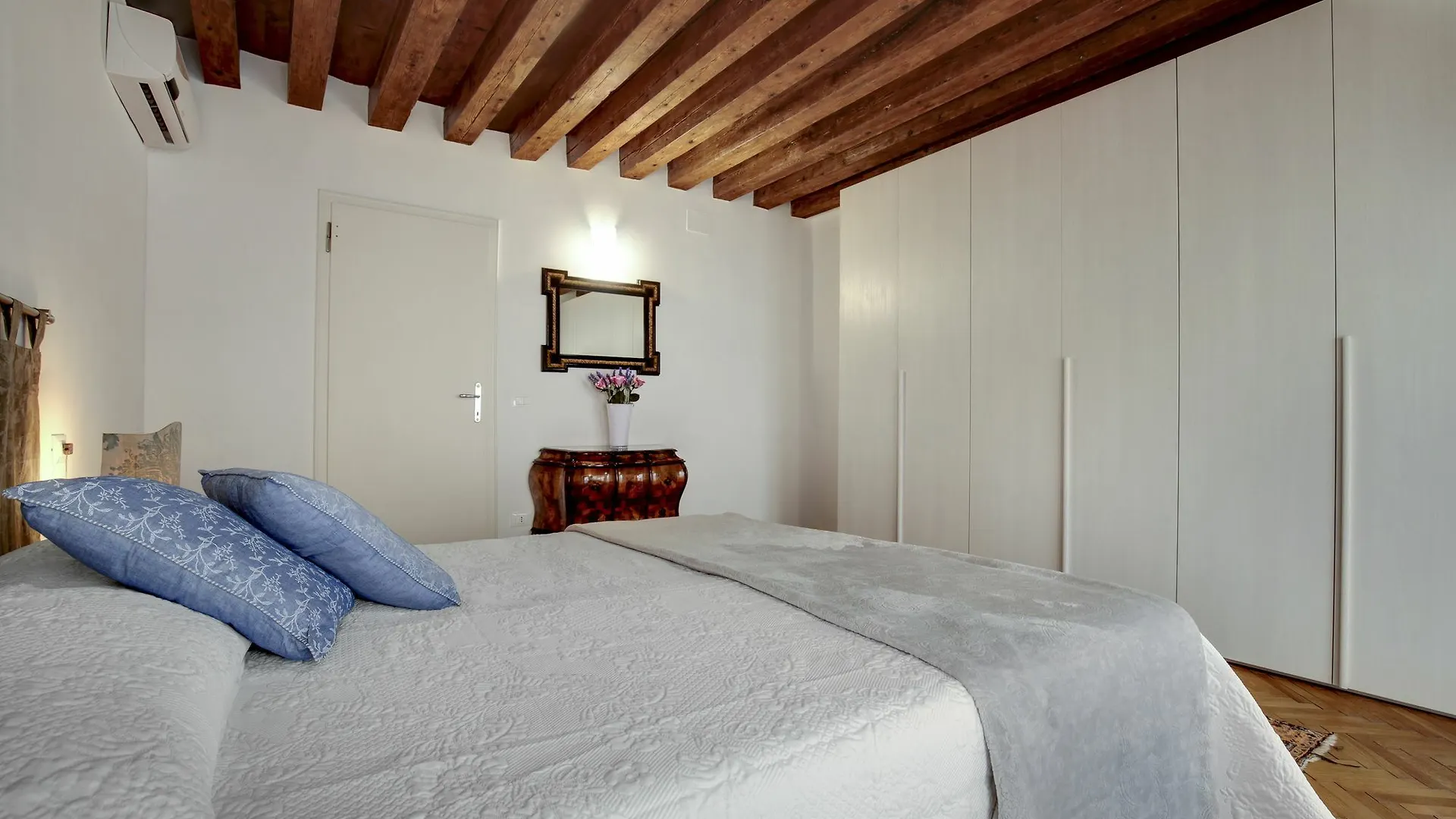 Ormesini Apartment Venice